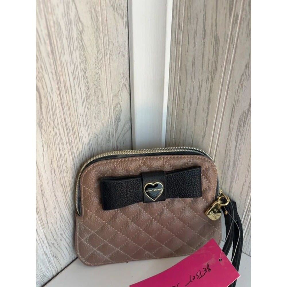Betsey Johnson Black Brown Faux Leather Wristlet NWT
